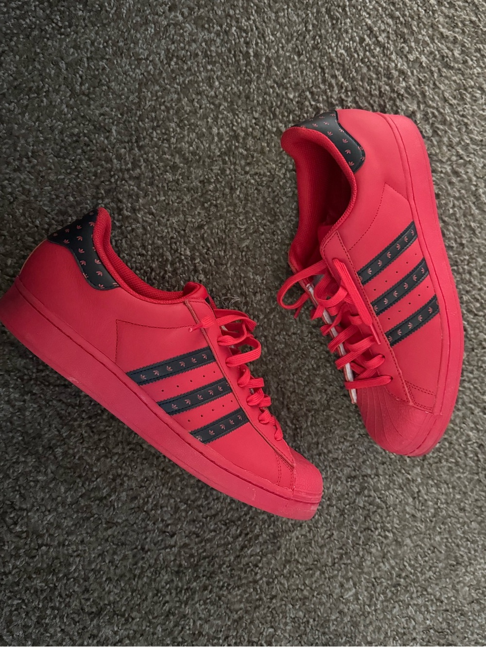 adidas Originals Superstar Men's Low Top Sneakers Red/Black ID9773